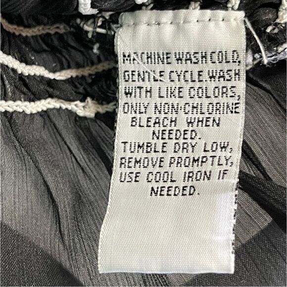 ❄️3/$20 PLANET GOLD Floral Embroidered Semi-Sheer Smocked Peplum Blouse, Large - Picture 5 of 6